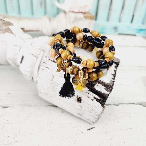 NEW Set of Four Boho Stackable Bracelets - Branded - Tan - Picture 3 of 6